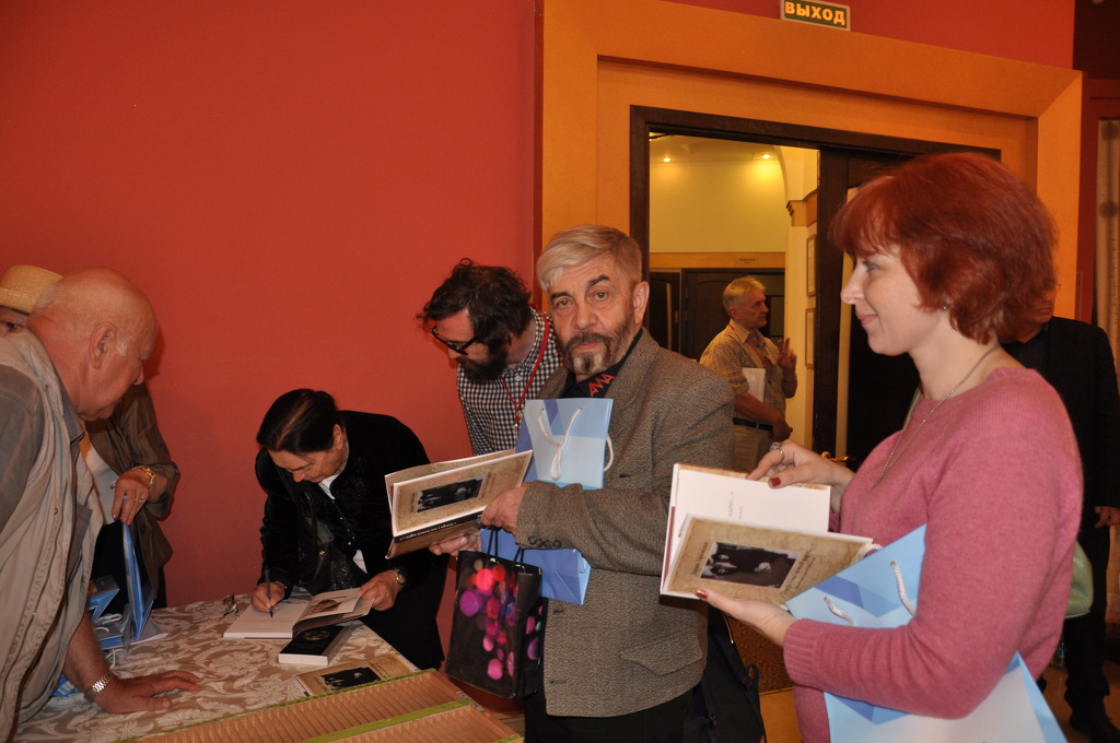 На кинофестивале «Зеркало» была представлена книга о Тарковских, изданная при поддержке НФПП
