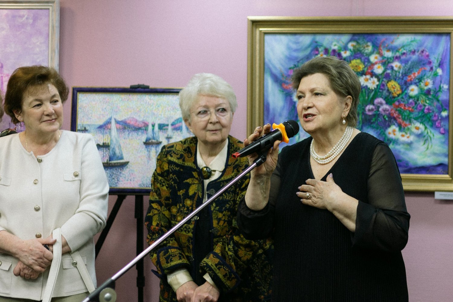 Сто оттенков счастья: в картинах Людмилы Зотовой хочется поселиться